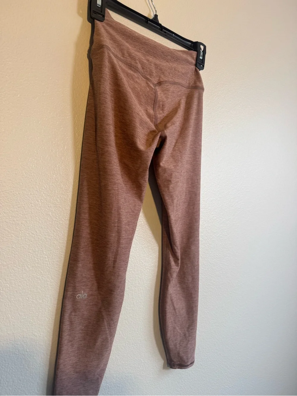 ALO Alosoft High-Waist 7/8 Highlight Legging in Dark Pink Rose Quartz - XS